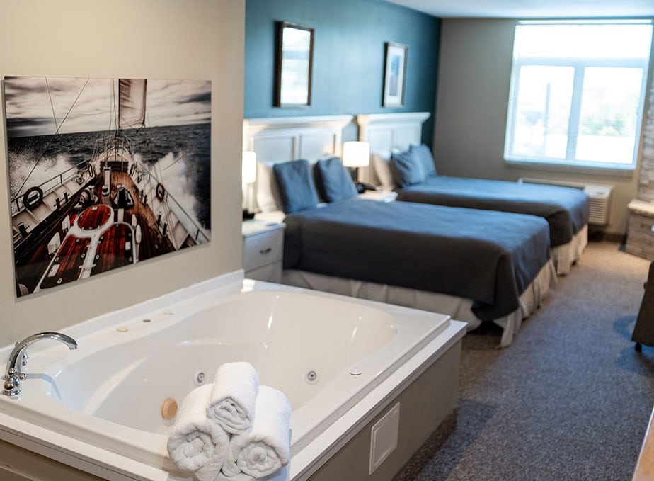 Room at the Weathervane Inn: City View