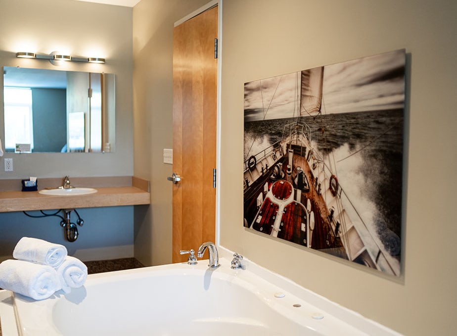 Room image of City View at the Weathervane Inn.